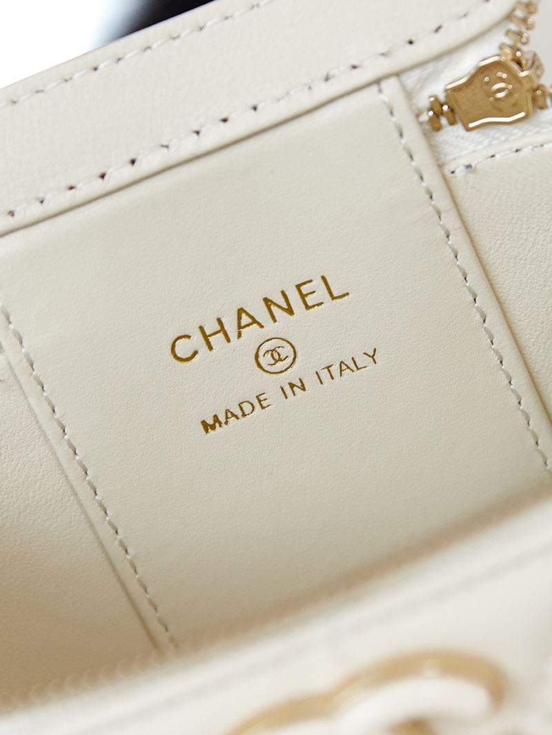 Ch**el cosmetic bags